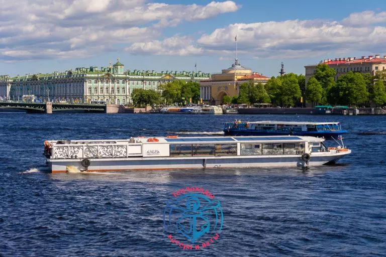 теплоход альта